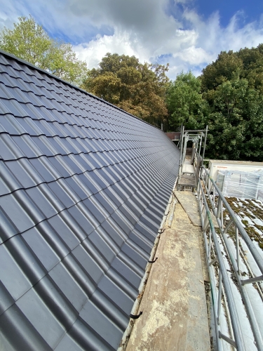 Nyt tag med sorte tagsten i Slagelse – lokalt tømrerarbejde på Midt- og Vestsjælland